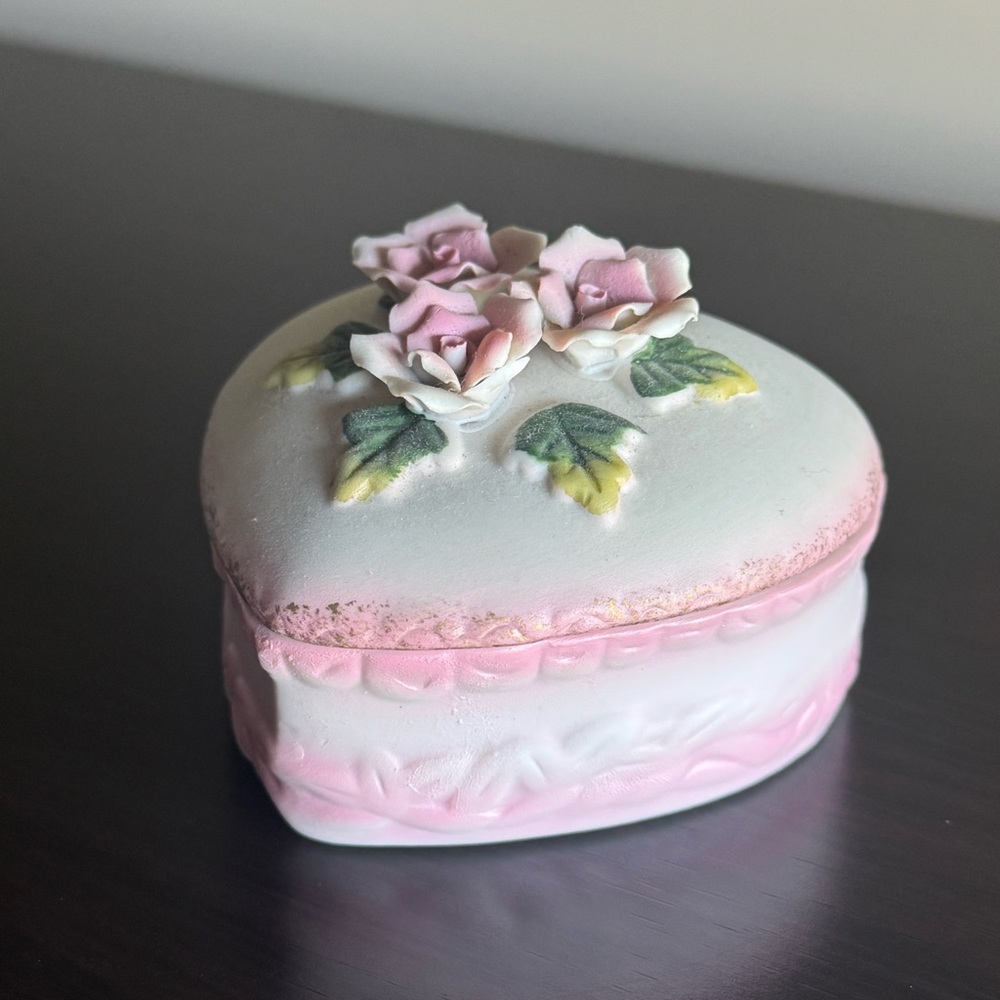 Heart-Shaped Porcelain Trinket Box with Pink Roses